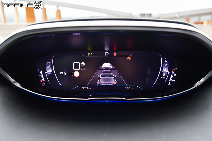 七人座SUV頂上對決 │ VW Tiguan Allspace x Hyundai Santa Fe x Kia Sorento x Peugeot 5008