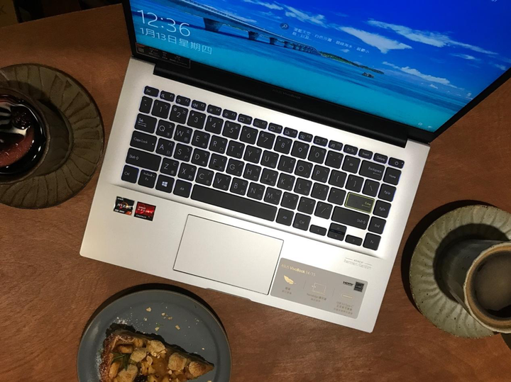[OL出任務] VivoBook M413 幻彩白超值文書機