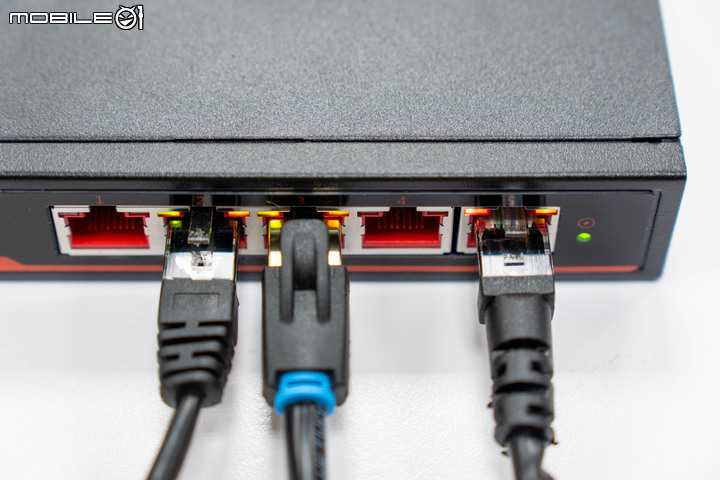 ASUSTOR DRIVESTOR 2 AS1102T NAS 開箱 在平實價格內提供 2.5 Gbps 連網備份選擇