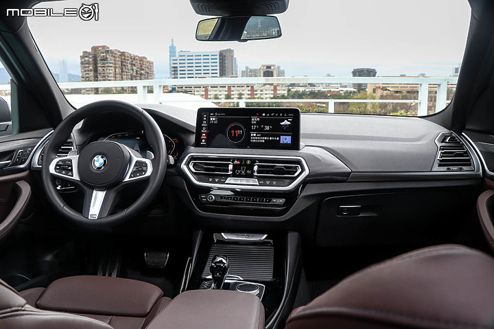 BMW X3 xDrive30i M Sport 小改款試駕|不用攻頂M字,就已面面俱到!