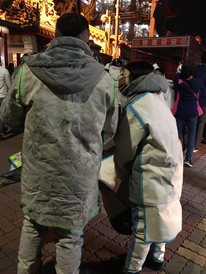 騎 遊 新 營 、 鹽 水 追 蜂 炮