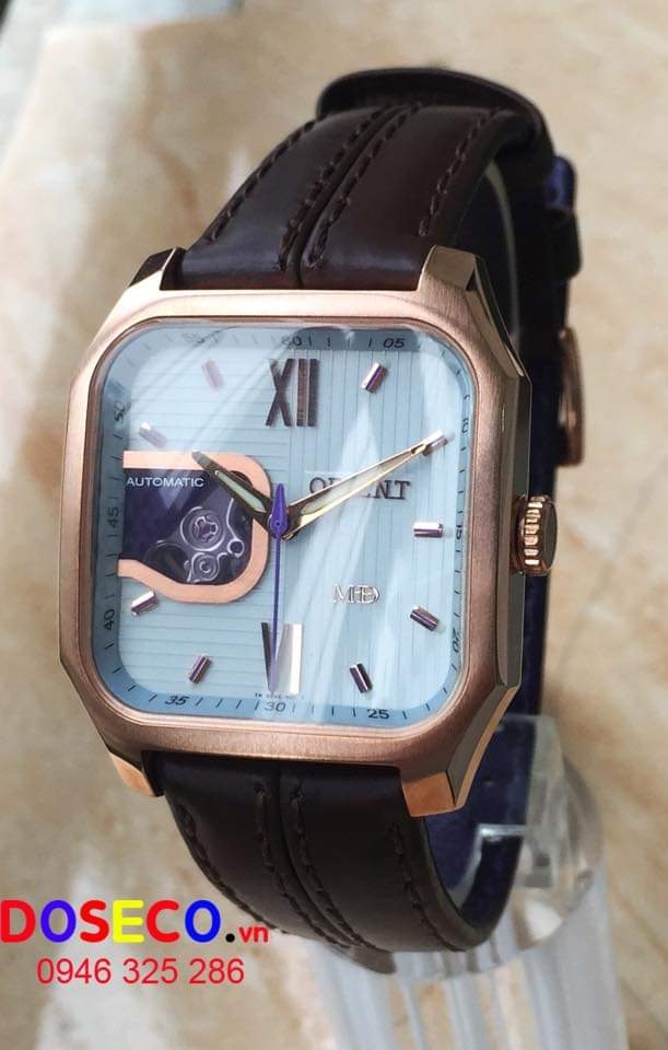 想問這錶鏡是起霧還是？