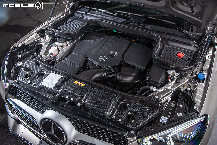 Mercedes-Benz GLE 300d 4MATIC 試駕｜換裝四缸輕油電，舒適性依然是最高水準！