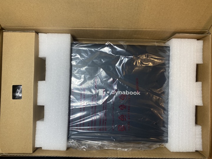 【開箱】Dynabook CS40L-H