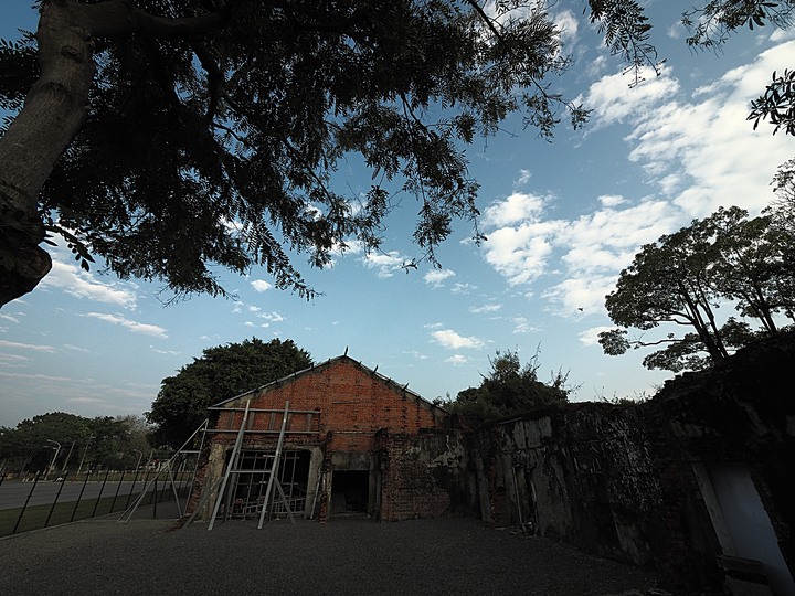 岡山 醒村 |原岡山日本海軍航空隊宿舍群 — 飛行教官們的宿舍,特殊的日治時期2層樓宿舍建築,電視劇《一把青》的取景場景