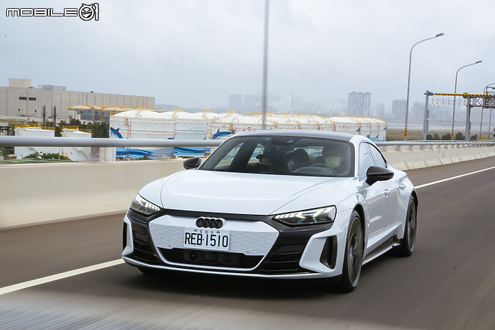 Audi RS e-tron GT試駕|後勁十足且充滿成熟魅力!