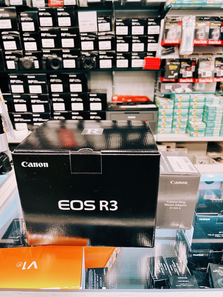 佳能EOS R3除夕入手開箱！還沒開始使用😭