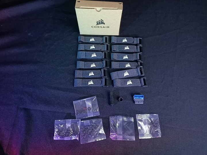 純白紳士 Corsair海盜船 iCUE 5000X RGB QL Edition 開箱評測