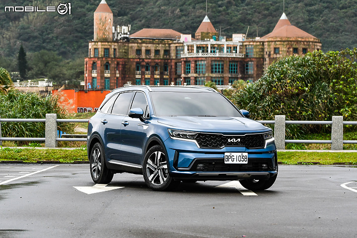 七人座SUV頂上對決 │ VW Tiguan Allspace x Hyundai Santa Fe x Kia Sorento x Peugeot 5008