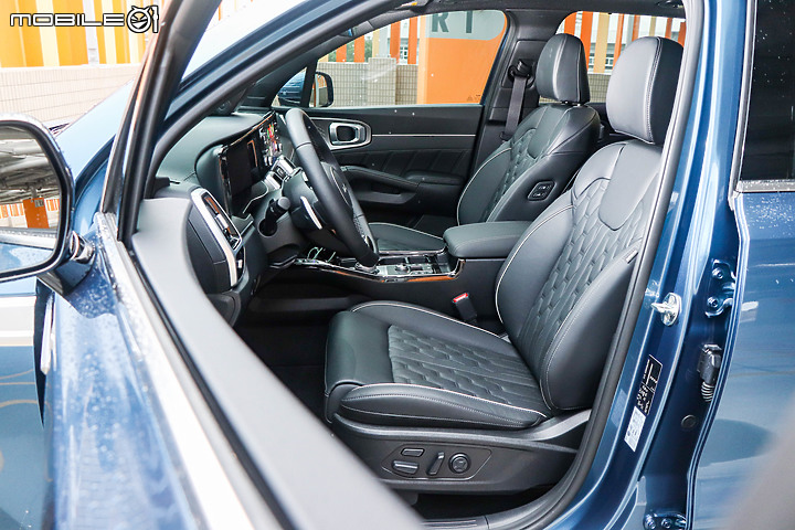 七人座SUV頂上對決 │ VW Tiguan Allspace x Hyundai Santa Fe x Kia Sorento x Peugeot 5008
