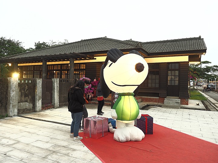 屏東市 屏東縣民公園|崇蘭新村(成功區)|勝利新村 之 屏東燈會展區 — 全臺首座工業遺構公園與最大面積日式宿舍群中的燈會