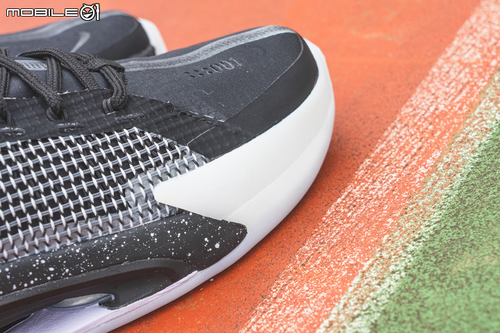 Nike Air Zoom G.T. Jump開箱報告|誠意滿載的科技配置!