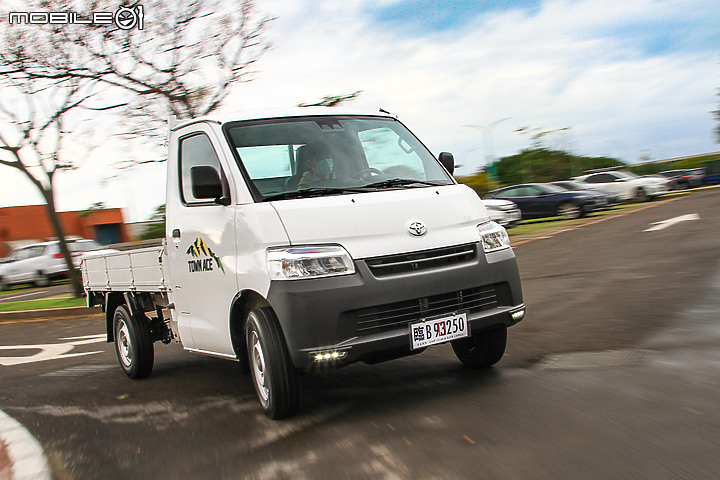 Toyota Town Ace 4AT TSS 試駕∣市場版圖破壞者降臨！
