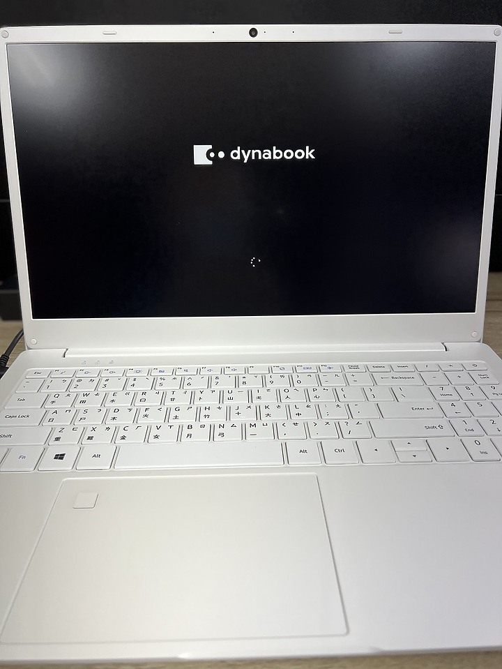 [筆記型電腦] 【dynabook Satellite CS50L-HW 雪漾白 文書效能筆電】【開箱評測/心得】