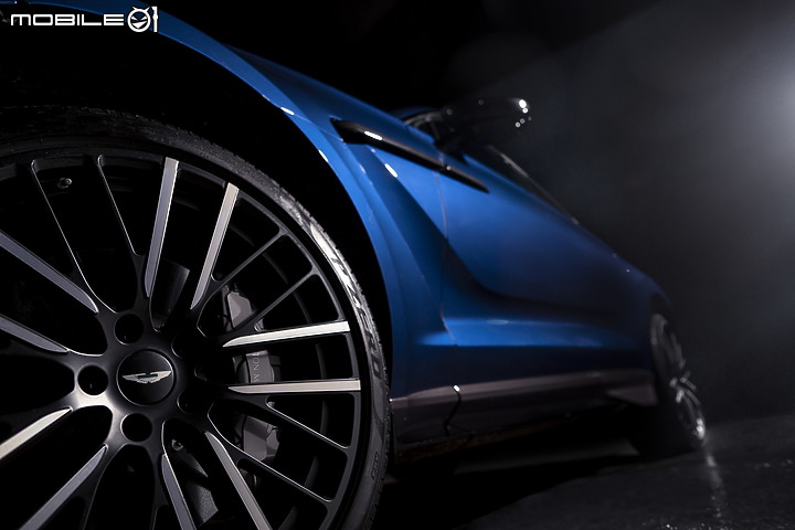 【海外新訊】Aston Martin發表「DBX 707」,又一最速超級休旅誕生!