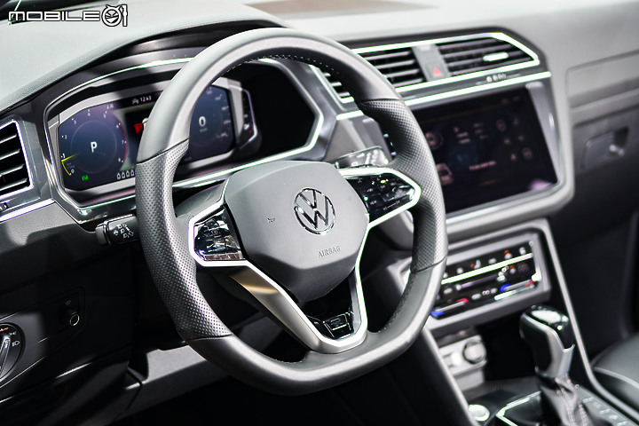 七人座SUV頂上對決 │ VW Tiguan Allspace x Hyundai Santa Fe x Kia Sorento x Peugeot 5008