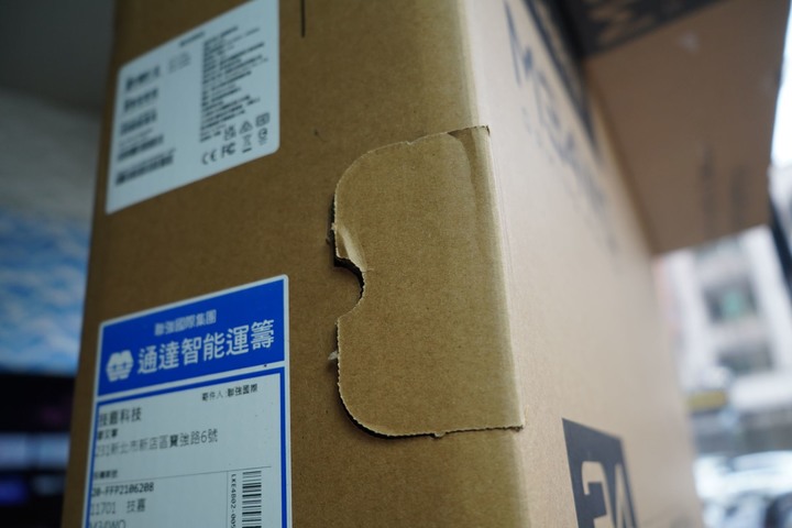 技嘉GIGABYTE M34WQ Gaming Monitor 21:9超寬比例 2K 全方位電競螢幕能文能武一次滿足!