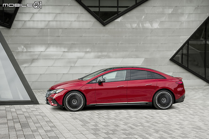 【海外新訊】勁來電 好暴力!Mercedes-AMG EQE 43/53 4Matic正式亮相