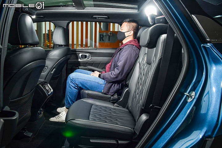 七人座SUV頂上對決 │ VW Tiguan Allspace x Hyundai Santa Fe x Kia Sorento x Peugeot 5008