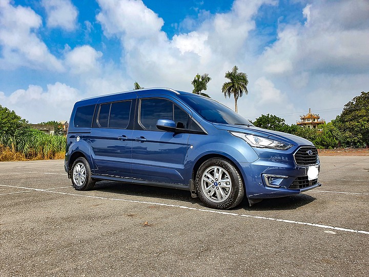 點我看大圖 Ford Tourneo Connect 使用心得