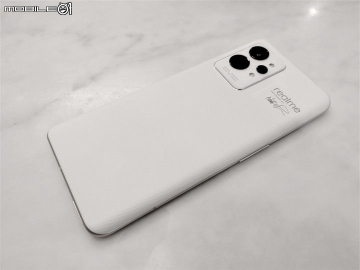 [開箱] GT2 PRO 上手體驗，Realme第一台旗艦表現亮眼！