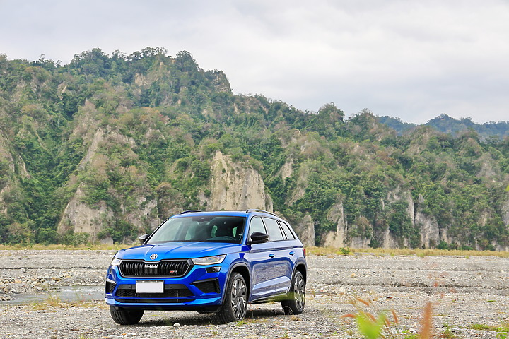 點我看大圖 (映像旅行) 意猶未盡的暢快in台東feat. Škoda Kodiaq RS