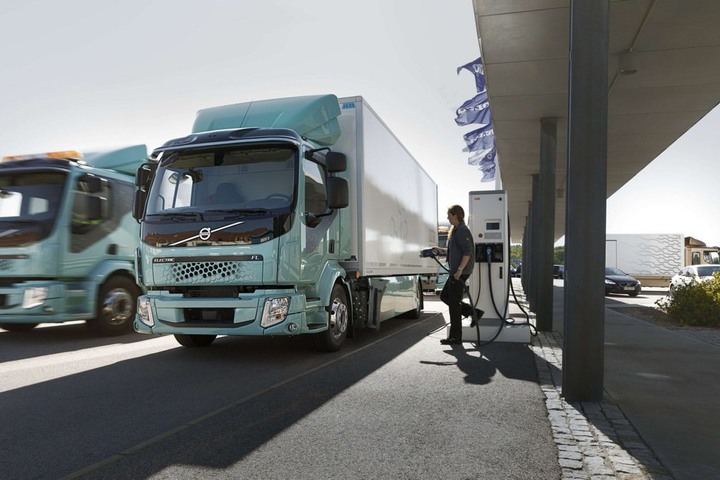 歐洲最大訂單！挪威郵局向Volvo訂了29輛電動卡車 落實電動化運輸
