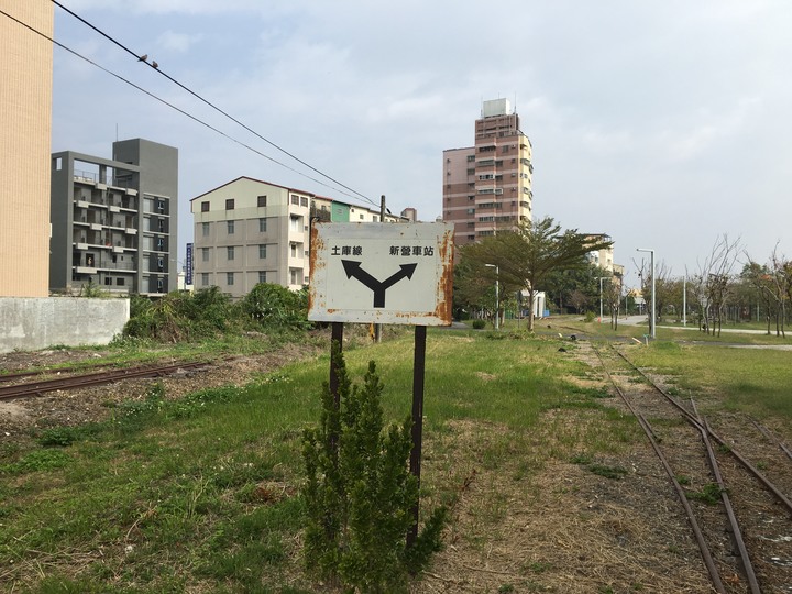 騎 遊 新 營 、 鹽 水 追 蜂 炮