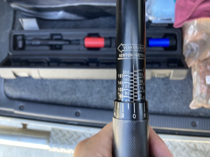 教學文:第一代RAV4 後傳動軸防塵套更換