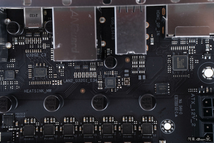 點我看大圖 「開箱」ASUS ProArt B660-CREATOR D4 - 終於有張平價的創作者主機板!