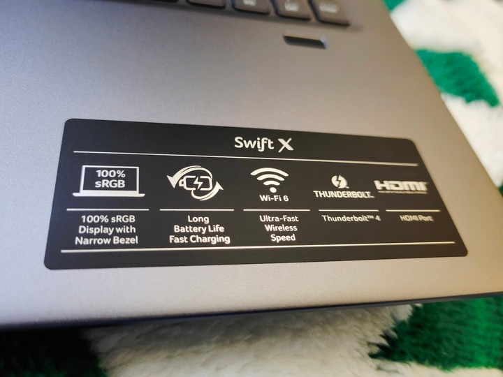過年添新機-swiftX16吋新開箱