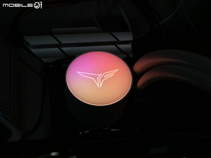 魔幻炫目鏡面 T-FORCE SIREN GD240E ARGB AIO 開箱