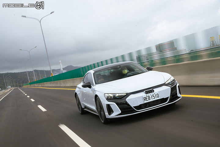 Audi RS e-tron GT試駕|後勁十足且充滿成熟魅力!