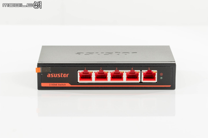 ASUSTOR DRIVESTOR 2 AS1102T NAS 開箱 在平實價格內提供 2.5 Gbps 連網備份選擇
