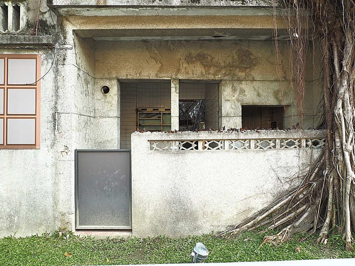 岡山 醒村 |原岡山日本海軍航空隊宿舍群 — 飛行教官們的宿舍,特殊的日治時期2層樓宿舍建築,電視劇《一把青》的取景場景