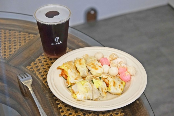 台中南屯人氣早午餐店，酥脆蛋餅+炸湯圓等你來【吃光】!