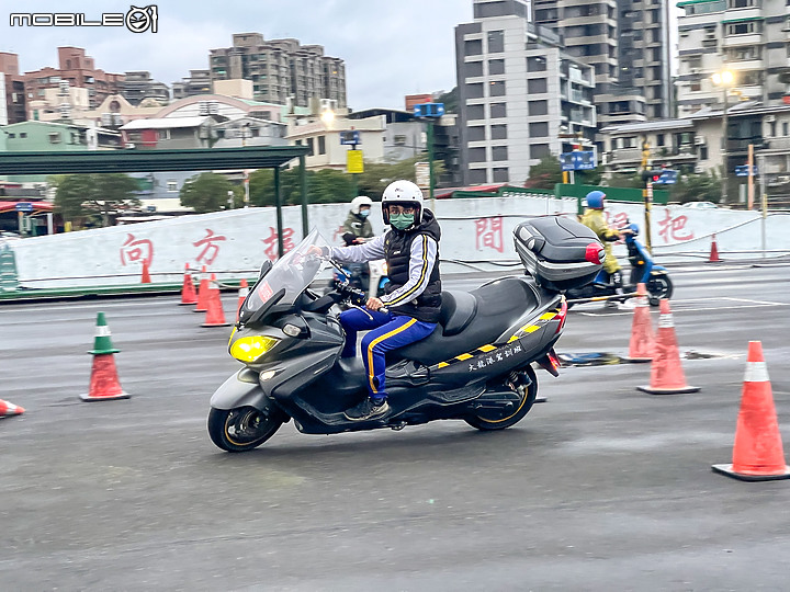 【快訊】交通部公路總局拍板定案,二輪「自動排檔」大型重型機車即將開放考照!