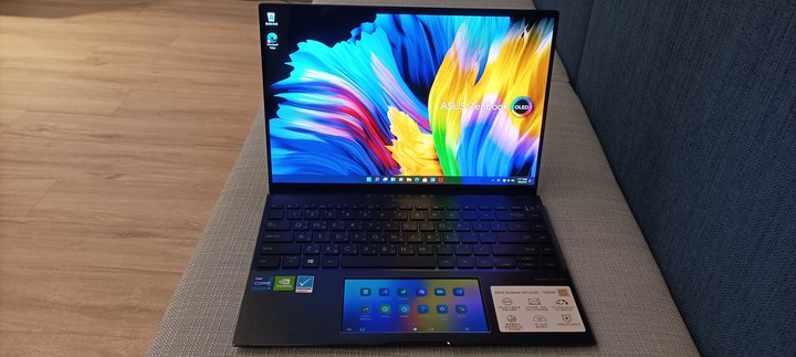 ZenBook UX5400 滿足頂級的視覺饗宴