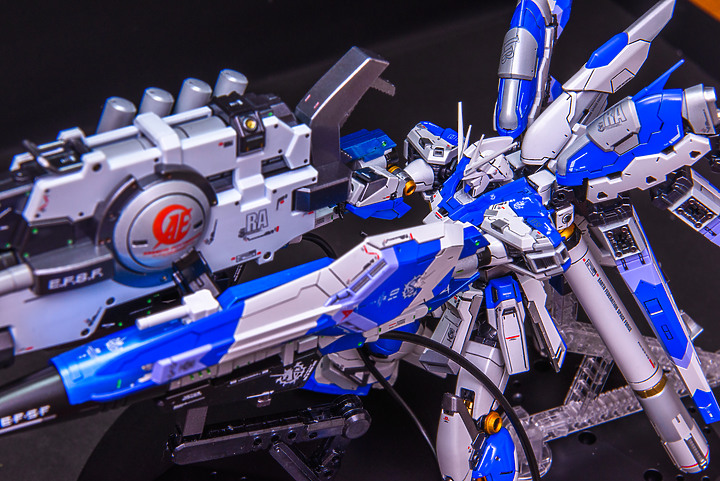 點我看大圖 <更新>萬代RG 1/144 Hi-ν鋼彈《機動戰士鋼彈 逆襲的夏亞 貝托蒂嘉的子嗣》(更新海牛三砲合一砲)