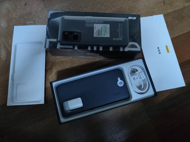 簡單開箱 陸版 GT Neo2 影黑