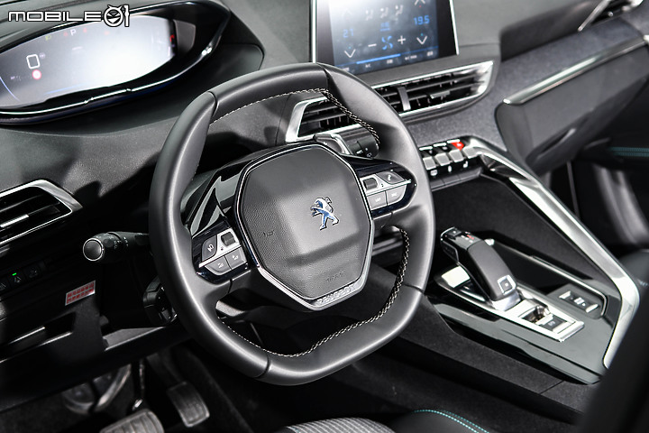七人座SUV頂上對決 │ VW Tiguan Allspace x Hyundai Santa Fe x Kia Sorento x Peugeot 5008