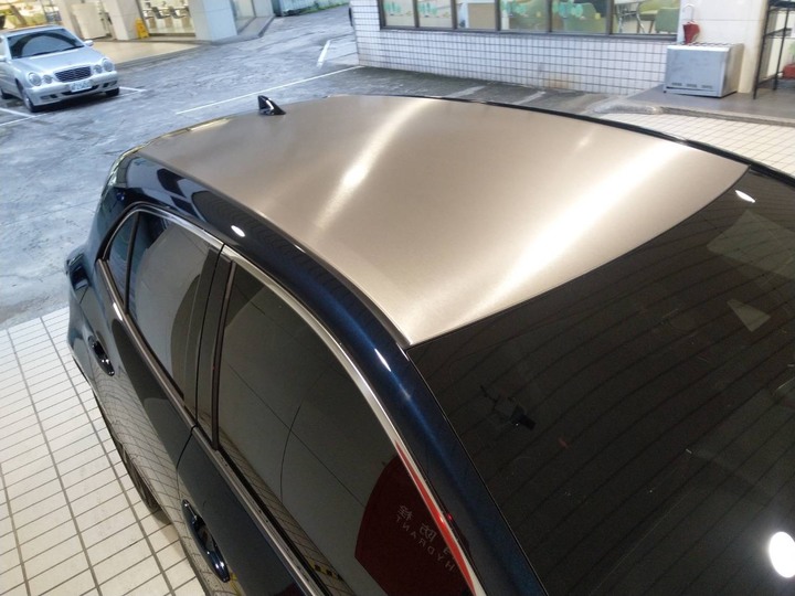 Corolla Sport 貼膜就是帥 ~