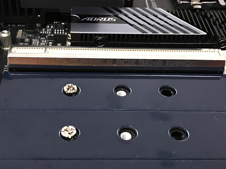 點我看大圖 GIGABYTE Z690 AORUS XTREME旗艦級極致主機板,開箱分享!