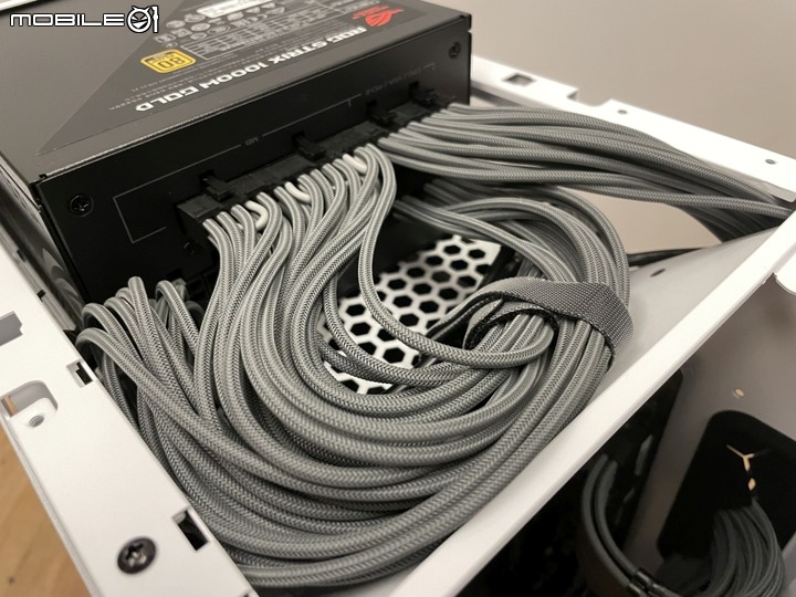 Fractal Design Torrent Compact 緊湊型ATX機殼 開箱+測試