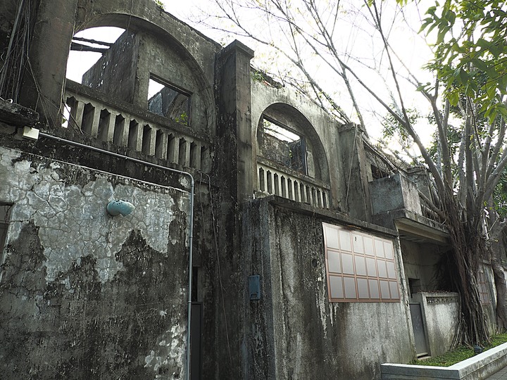 岡山 醒村 |原岡山日本海軍航空隊宿舍群 — 飛行教官們的宿舍,特殊的日治時期2層樓宿舍建築,電視劇《一把青》的取景場景