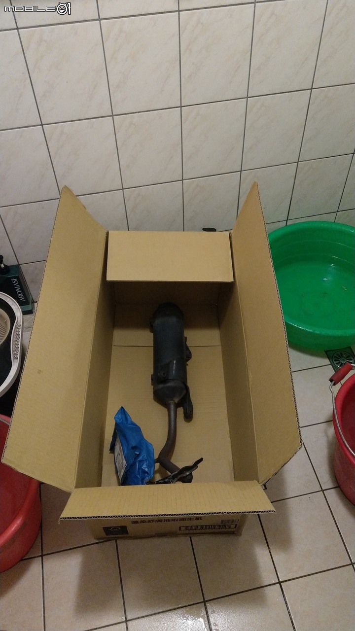 DIY保養排氣管 除鏽 噴耐熱漆