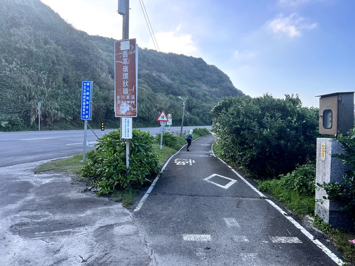路上滑雪 OneWheell 獨輪電動滑板，解雪癮的新選擇！