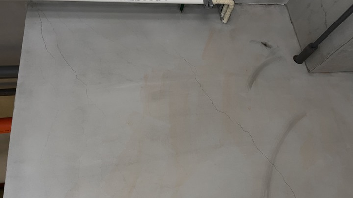 毛胚屋疑問及牆壁裂痕疑問