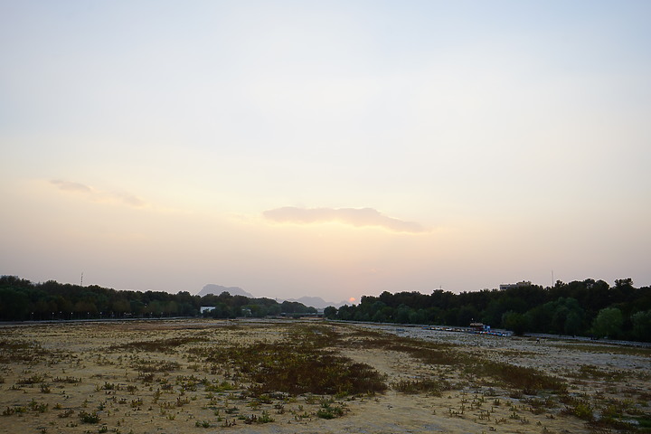 【外星貓遊地球】伊朗,一個神祕古老、又迷人的國度(第九章-伊斯法罕:國王清真寺與三十三孔橋)
