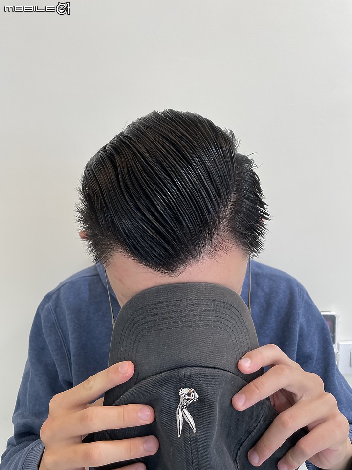 點我看大圖 Suavecito Firme Hold Pomade 骷髏強力定型髮油 詳細測試